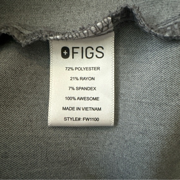 FIGS Graphite Gray Women's XS XSmall Scrub Top FW1100 Casma PO 1805 3 Pocket - Picture 11 of 12
